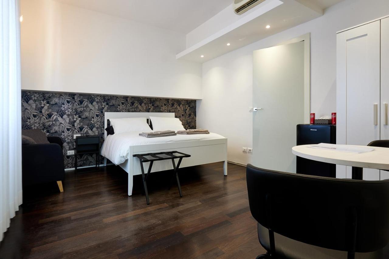 Suite In Town โบโลญญา ภายนอก รูปภาพ