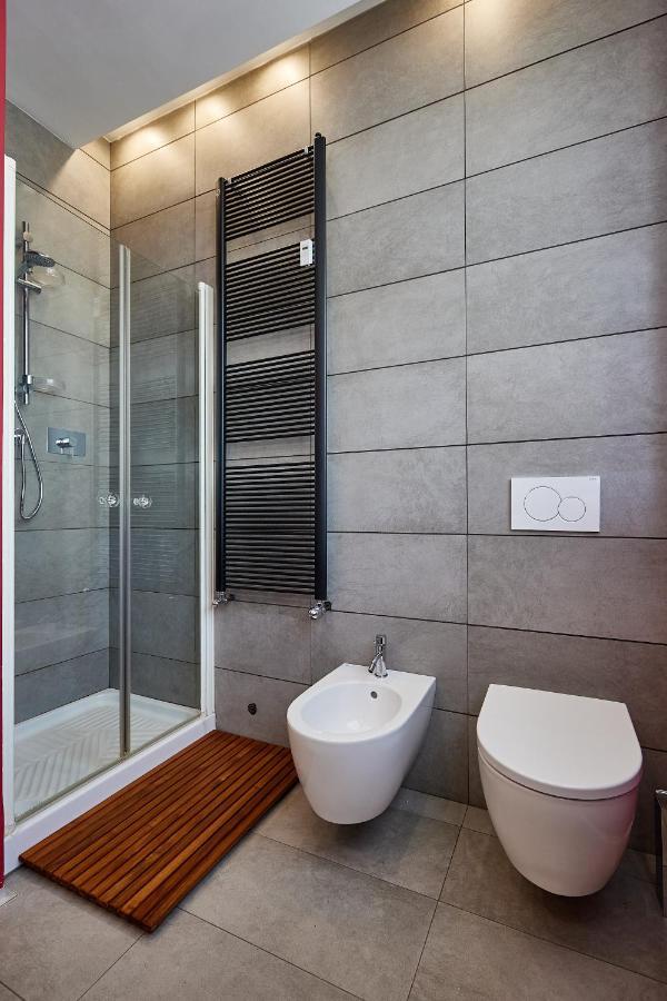 Suite In Town โบโลญญา ภายนอก รูปภาพ